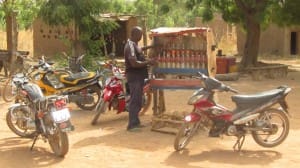Burkina Faso Zweirad Nablin1 scaled