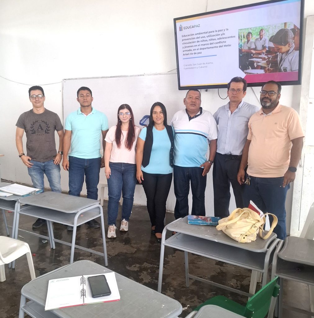 Partnerteam des Projekts "Fluss des Friedens" in Fuentedeoro in Kolumbien